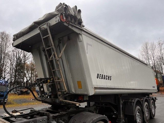 Schmitz Cargobull SKI 24 SL 7.2 - Félpótkocsi billenőplatós: 4 kép. Schmitz Cargobull SKI 24 SL 7.2 - Félpótkocsi billenőplatós: 4 kép.