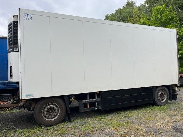Schmitz Cargobull TK Anhänger Thermoking SL100 Rohrbahn Fleisch - Pótkocsi hűtős: 2 kép. Schmitz Cargobull TK Anhänger Thermoking SL100 Rohrbahn Fleisch - Pótkocsi hűtős: 2 kép.