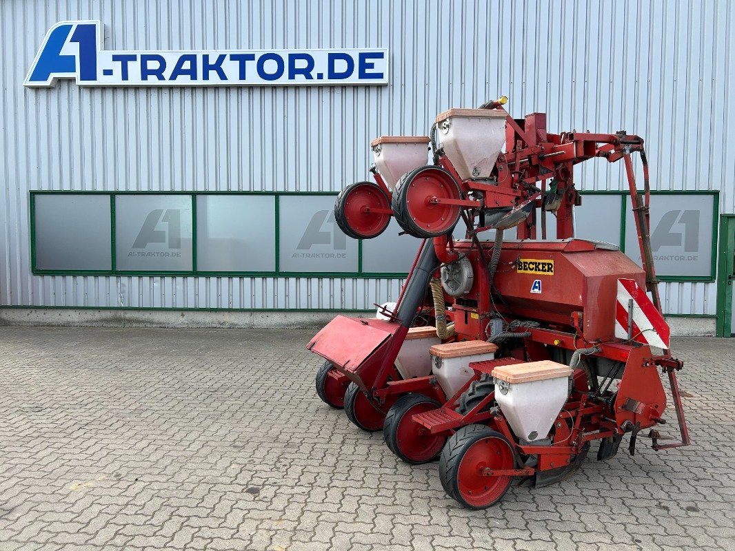 Becker Aeromat 6 - Szemenkénti vetőgép: 4 kép. Becker Aeromat 6 - Szemenkénti vetőgép: 4 kép.