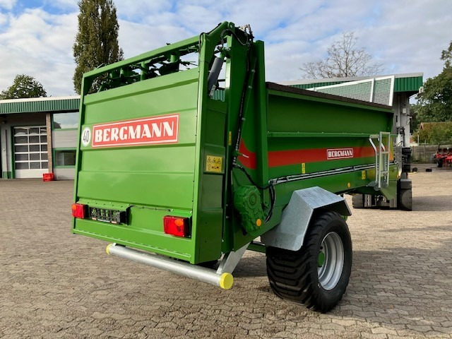 Bergmann M 1080 SW - Szervestrágyaszóró: 2 kép. Bergmann M 1080 SW - Szervestrágyaszóró: 2 kép.