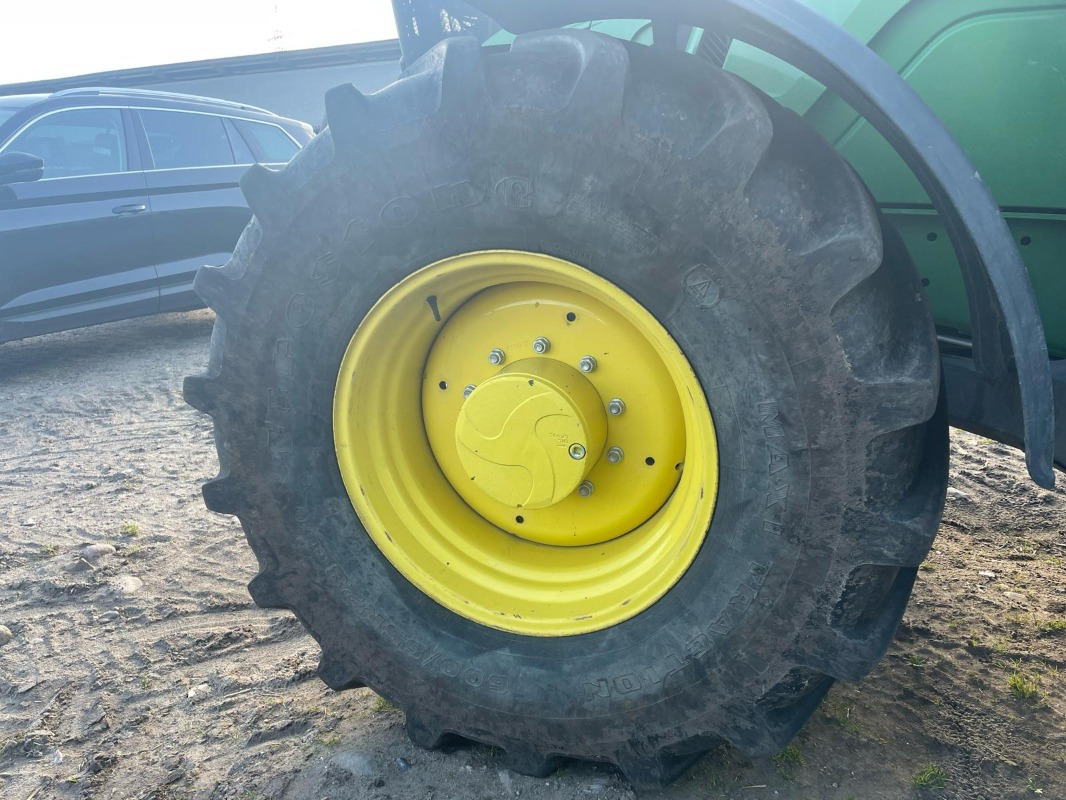 John Deere 6175M - Traktor: 5 kép. John Deere 6175M - Traktor: 5 kép.