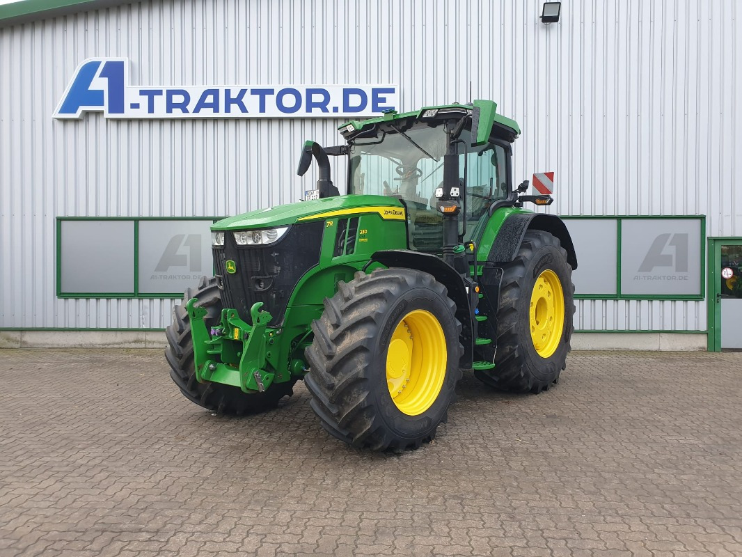 John Deere 7R 330 **MIETRÜCKLÄUFER** - Traktor: 1 kép. John Deere 7R 330 **MIETRÜCKLÄUFER** - Traktor: 1 kép.