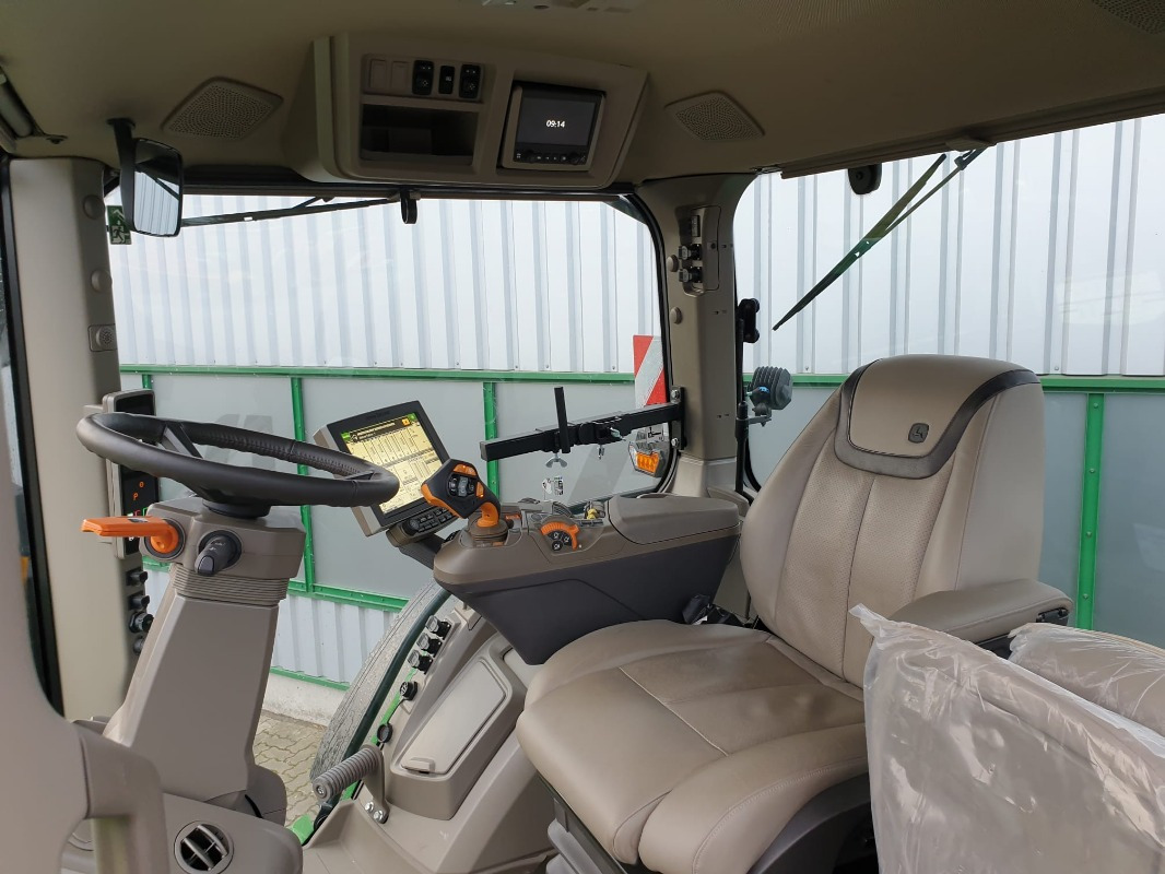 Traktor John Deere 7R 330 **MIETRÜCKLÄUFER**: 8 kép.