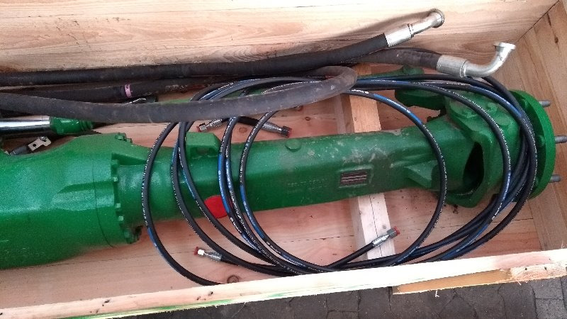 John Deere HINTERACHSE FÜR JD MÄHDRESCHER T660/670 - Hidraulika - Mezőgazdasági gépek: 3 kép. John Deere HINTERACHSE FÜR JD MÄHDRESCHER T660/670 - Hidraulika - Mezőgazdasági gépek: 3 kép.