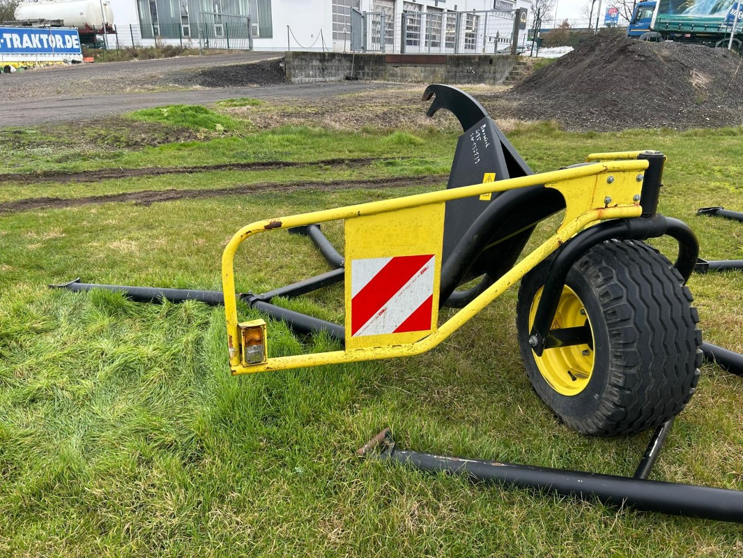 Kemper 400F Zusatzfahrwerk - Kukorica adapter: 1 kép. Kemper 400F Zusatzfahrwerk - Kukorica adapter: 1 kép.