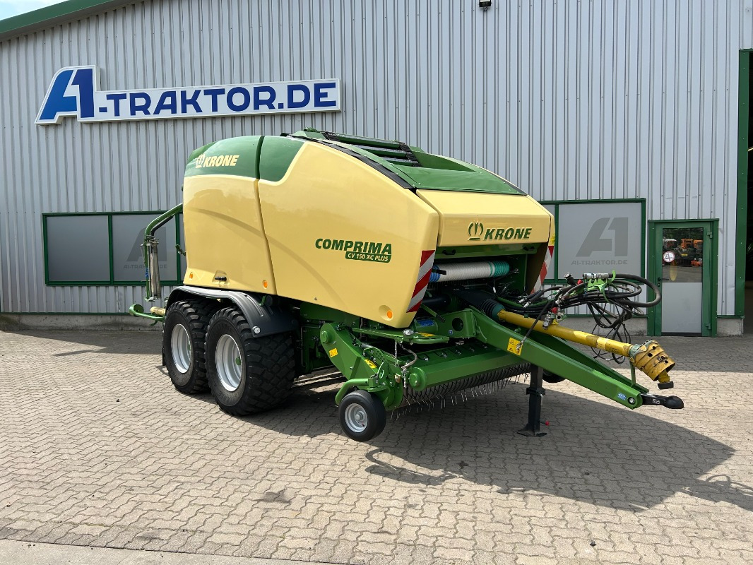 Krone Comprima CV 150 XC PLUS - Szálastakarmány betakarítás gépei: 2 kép. Krone Comprima CV 150 XC PLUS - Szálastakarmány betakarítás gépei: 2 kép.