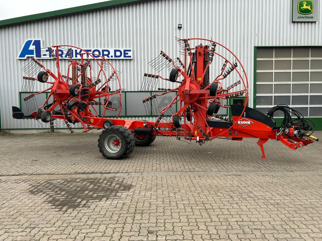 Kuhn GA 13131 - Szénaforgató: 5 kép. Kuhn GA 13131 - Szénaforgató: 5 kép.