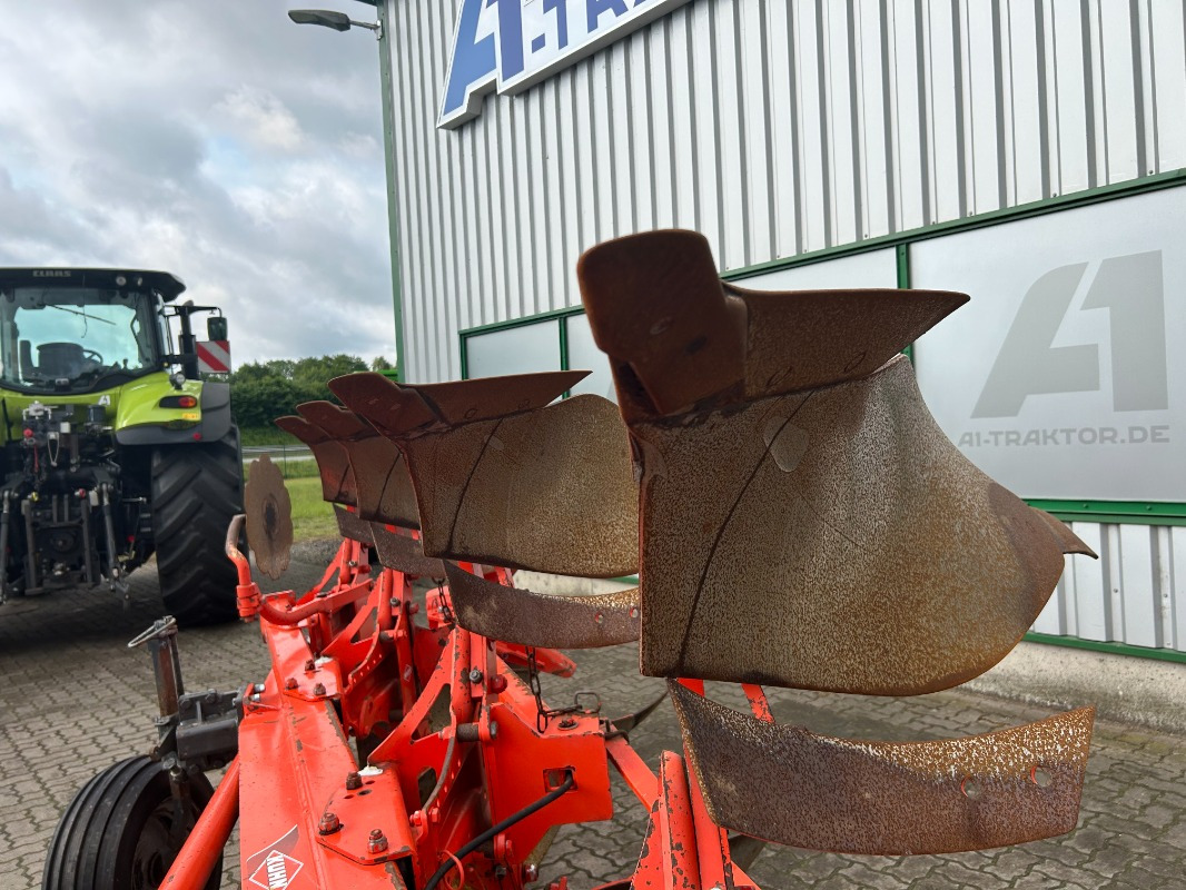 Kuhn Multi Master 113 4E - Eke: 4 kép. Kuhn Multi Master 113 4E - Eke: 4 kép.