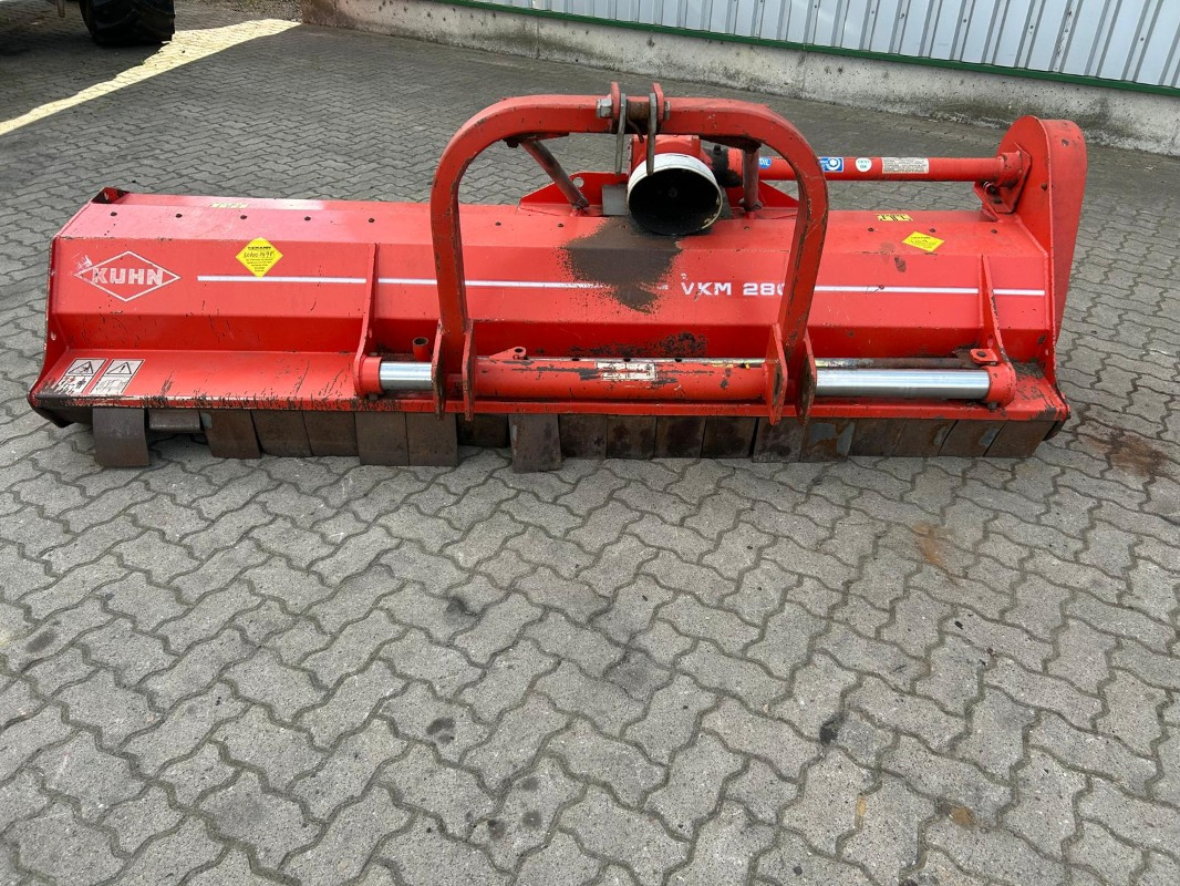 Kuhn VKM 280 - Szárzúzó: 5 kép. Kuhn VKM 280 - Szárzúzó: 5 kép.