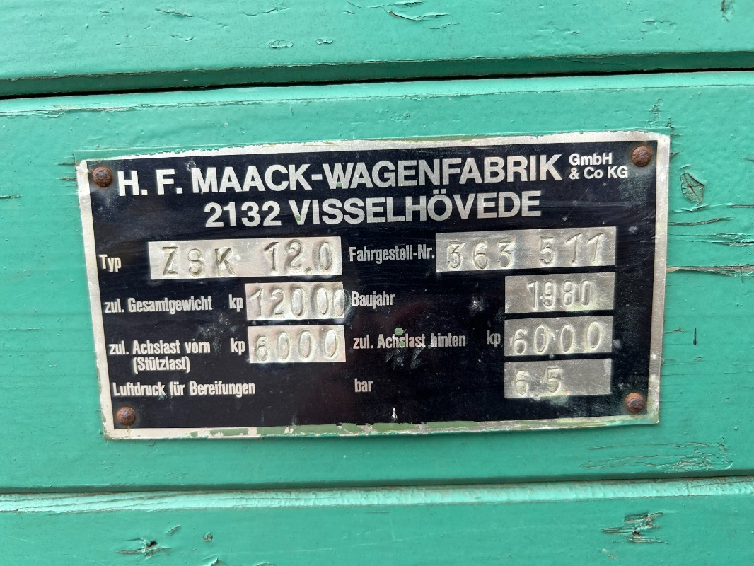 Maack ZSK 120 - Billenőplatós teherautó: 4 kép. Maack ZSK 120 - Billenőplatós teherautó: 4 kép.
