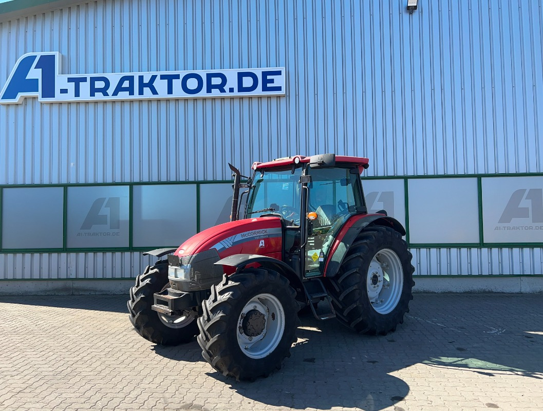 McCormick T 90 - Traktor: 1 kép. McCormick T 90 - Traktor: 1 kép.