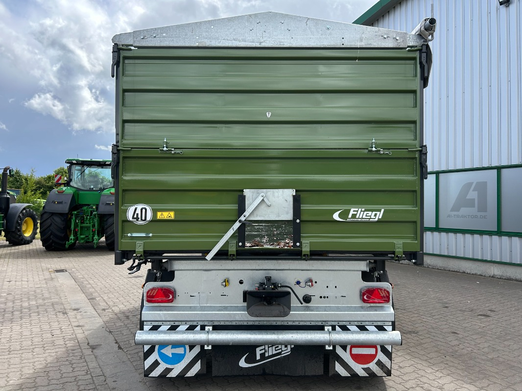 Fliegl DK 180 Maxum Fox limited - Pótkocsi: 5 kép. Fliegl DK 180 Maxum Fox limited - Pótkocsi: 5 kép.