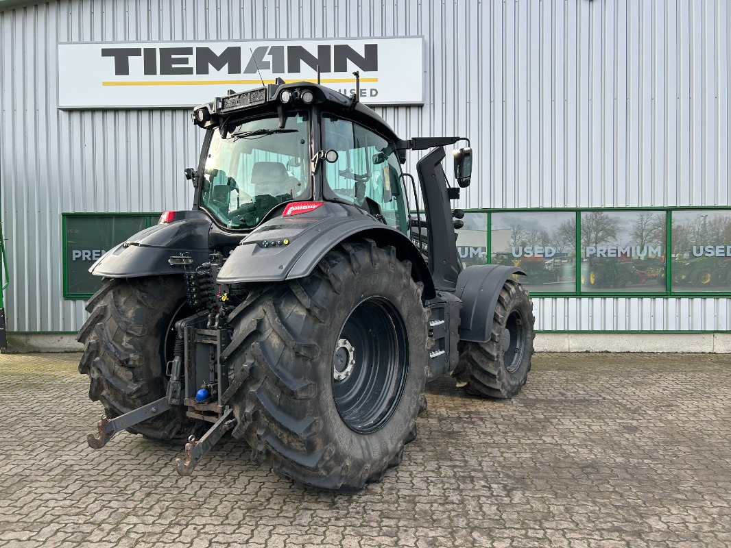 Valtra T195 - Traktor: 5 kép. Valtra T195 - Traktor: 5 kép.