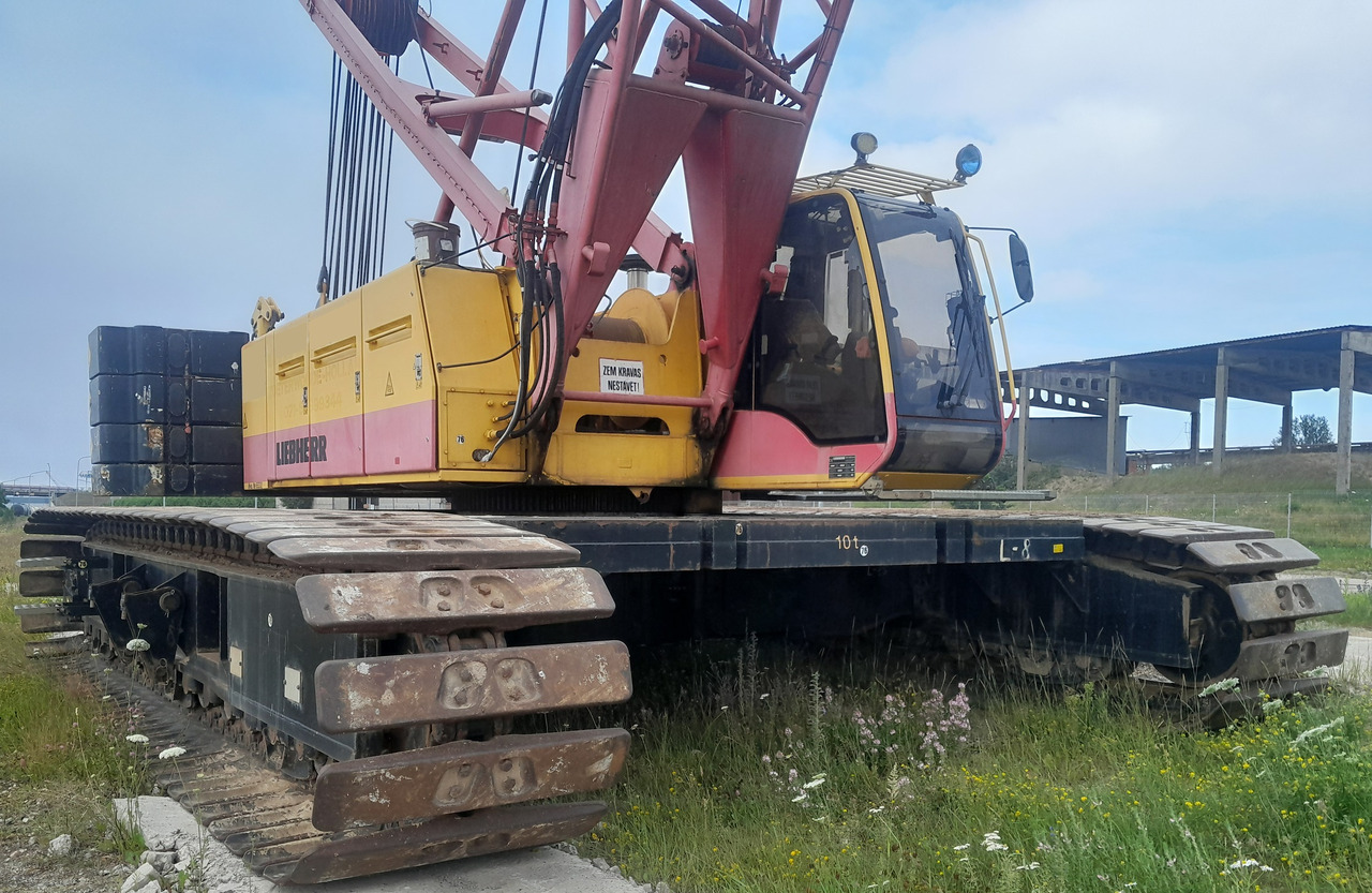 Liebherr LR1130 - Építőipari gépek: 1 kép. Liebherr LR1130 - Építőipari gépek: 1 kép.