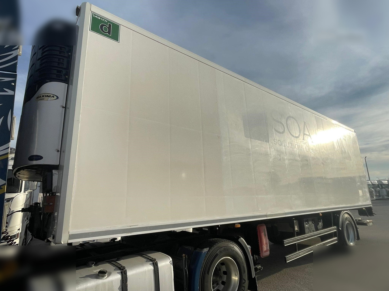 BARTOLETTI - Félpótkocsi hűtős: 2 kép. BARTOLETTI - Félpótkocsi hűtős: 2 kép.