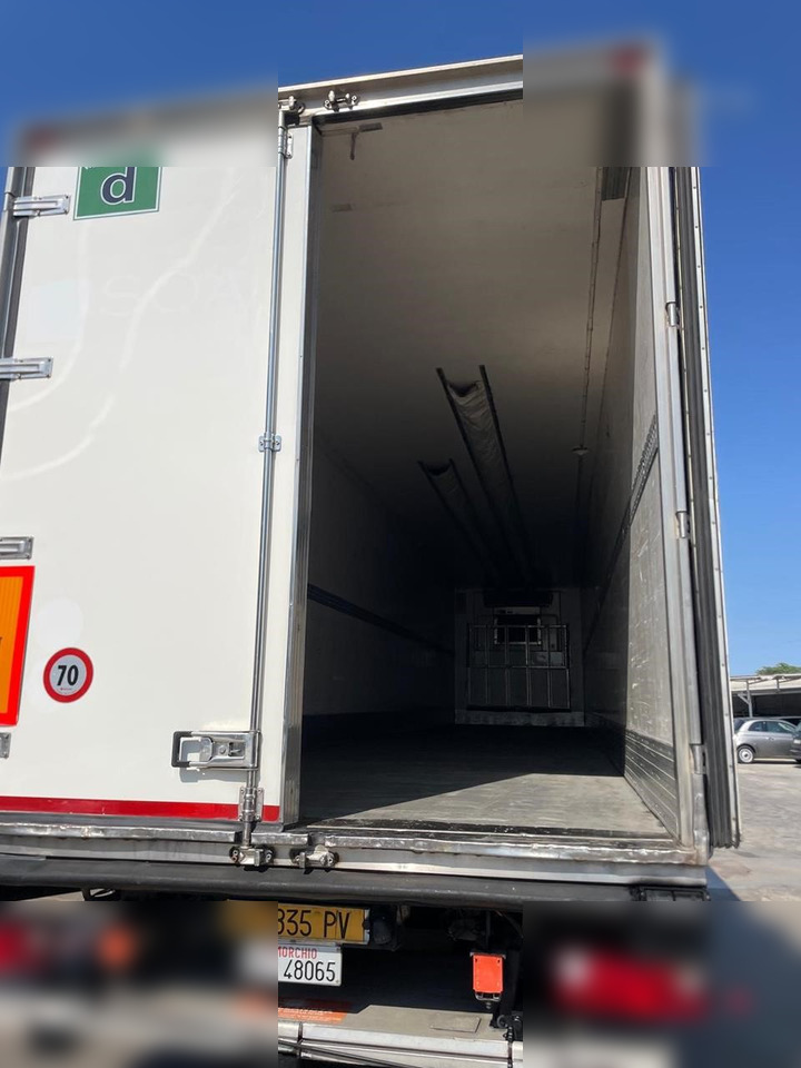 CARMOSINO  - Félpótkocsi hűtős: 4 kép. CARMOSINO  - Félpótkocsi hűtős: 4 kép.