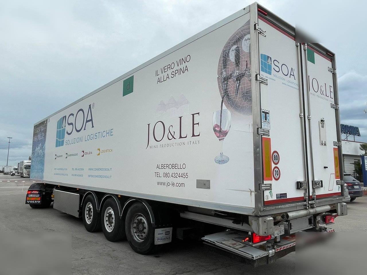 CARMOSINO  - Félpótkocsi hűtős: 4 kép. CARMOSINO  - Félpótkocsi hűtős: 4 kép.