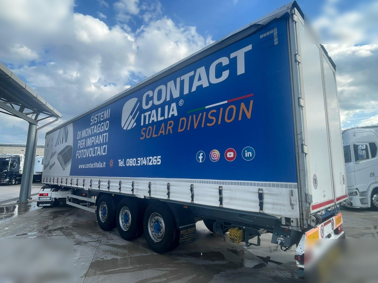 MERKER  - Ponyvás félpótkocsi: 2 kép. MERKER  - Ponyvás félpótkocsi: 2 kép.