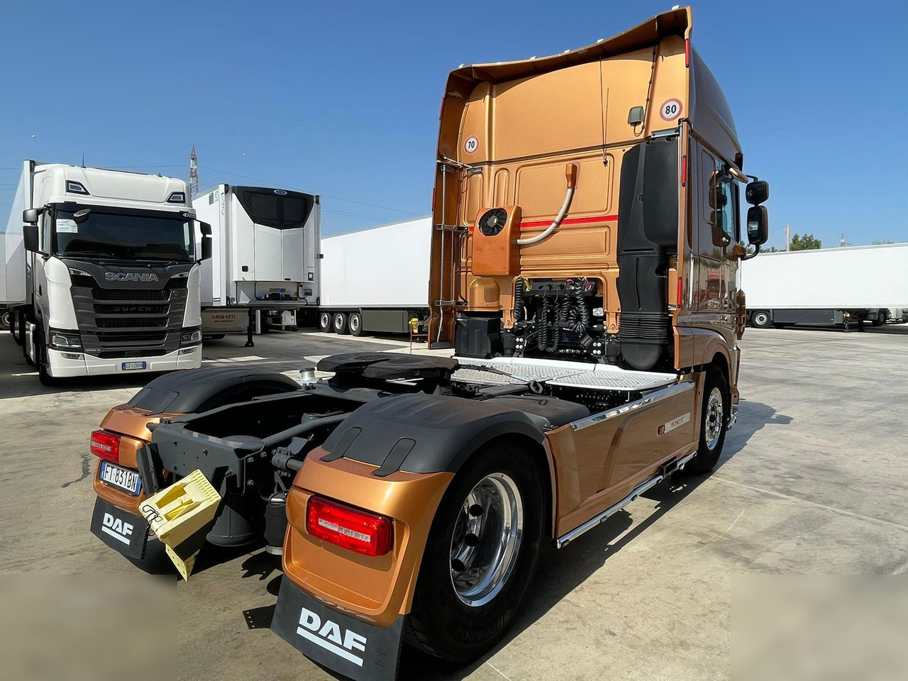 DAF XF530 - Nyergesvontató: 3 kép. DAF XF530 - Nyergesvontató: 3 kép.