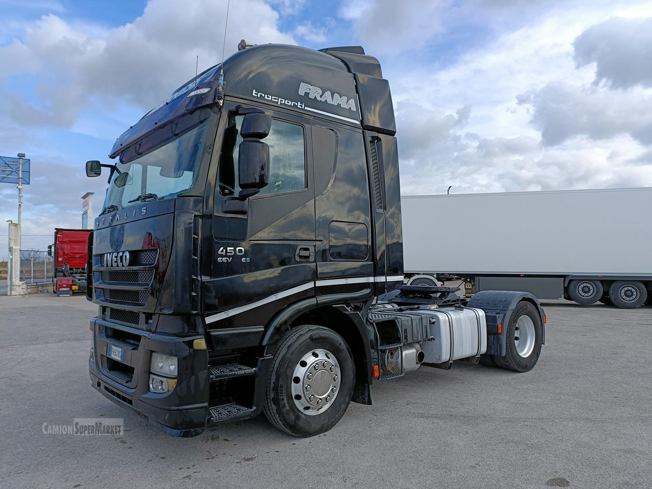 IVECO STRALIS 450 - Nyergesvontató: 1 kép. IVECO STRALIS 450 - Nyergesvontató: 1 kép.