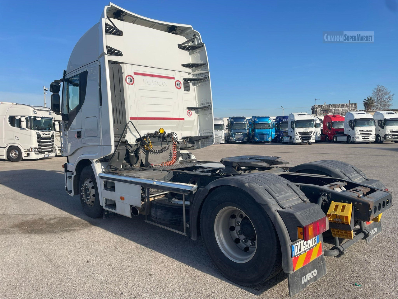 IVECO STRALIS 500 - Nyergesvontató: 2 kép. IVECO STRALIS 500 - Nyergesvontató: 2 kép.