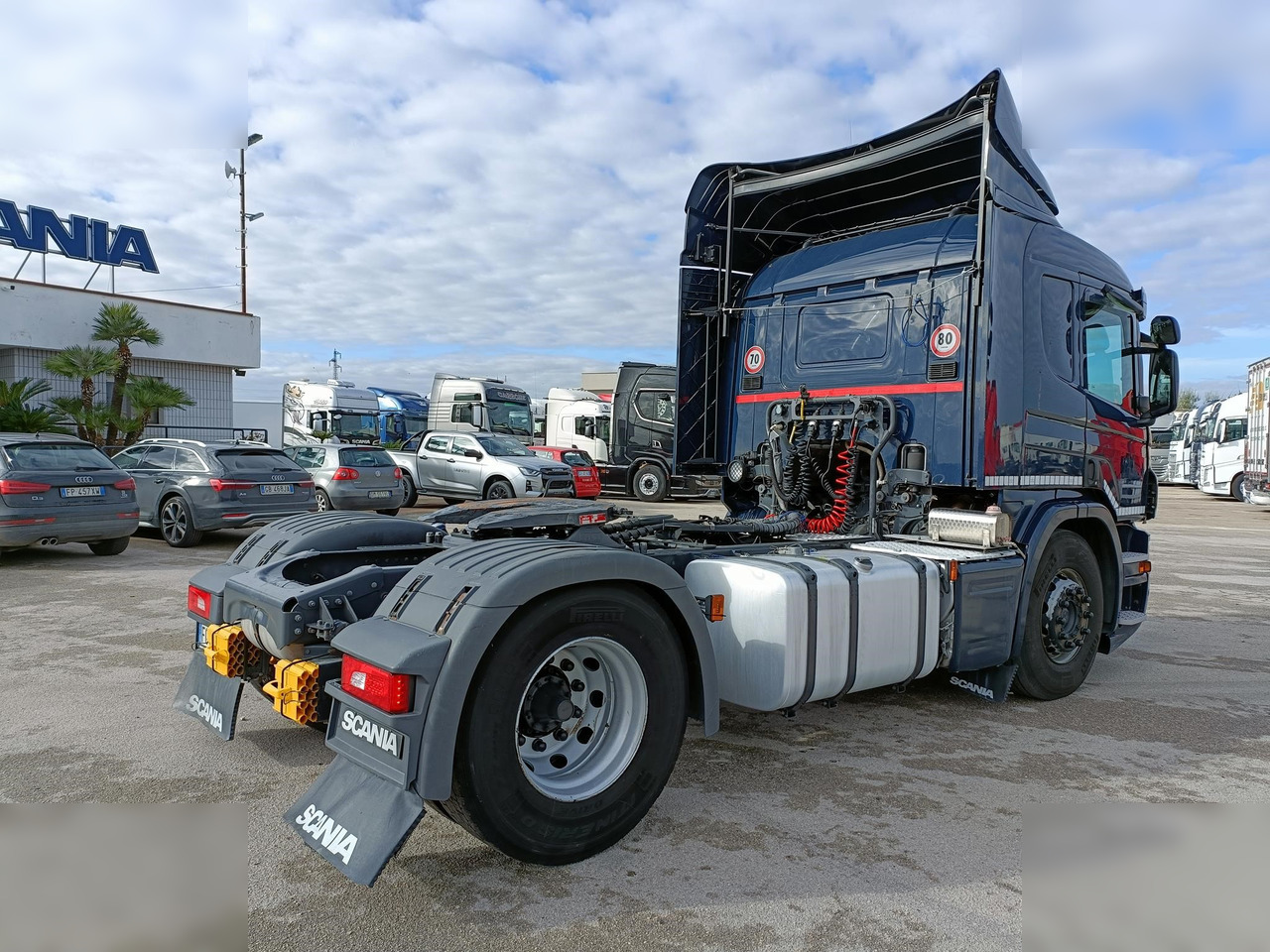 SCANIA P450 - Nyergesvontató: 3 kép. SCANIA P450 - Nyergesvontató: 3 kép.