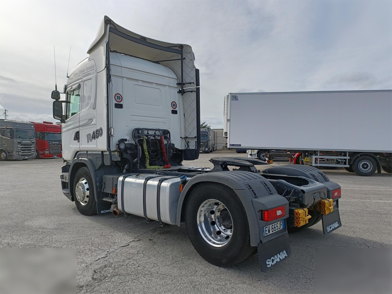 SCANIA R450 - Nyergesvontató: 4 kép. SCANIA R450 - Nyergesvontató: 4 kép.