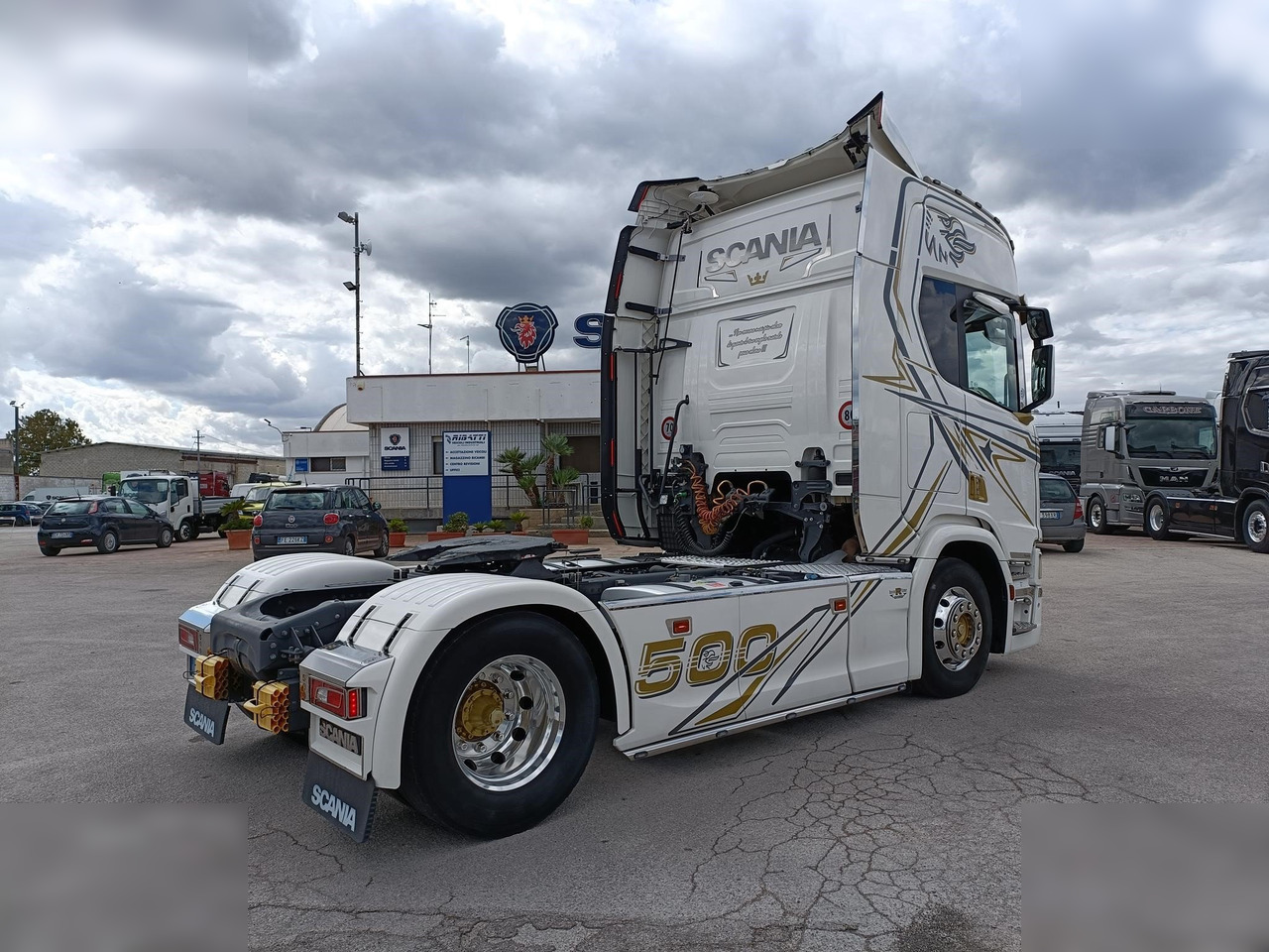 SCANIA R500 - Nyergesvontató: 3 kép. SCANIA R500 - Nyergesvontató: 3 kép.