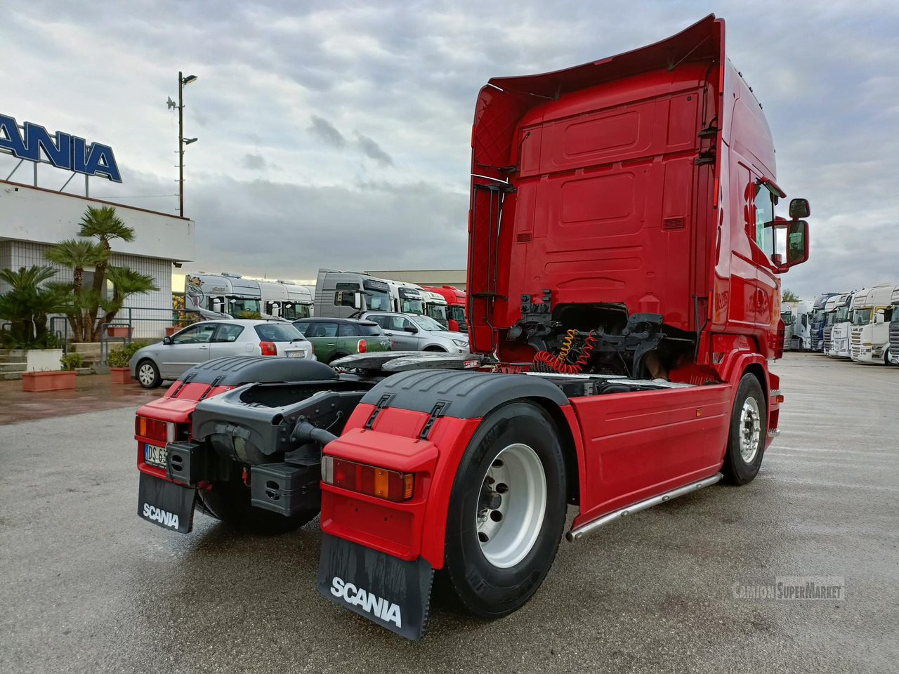 SCANIA R560 - Nyergesvontató: 3 kép. SCANIA R560 - Nyergesvontató: 3 kép.