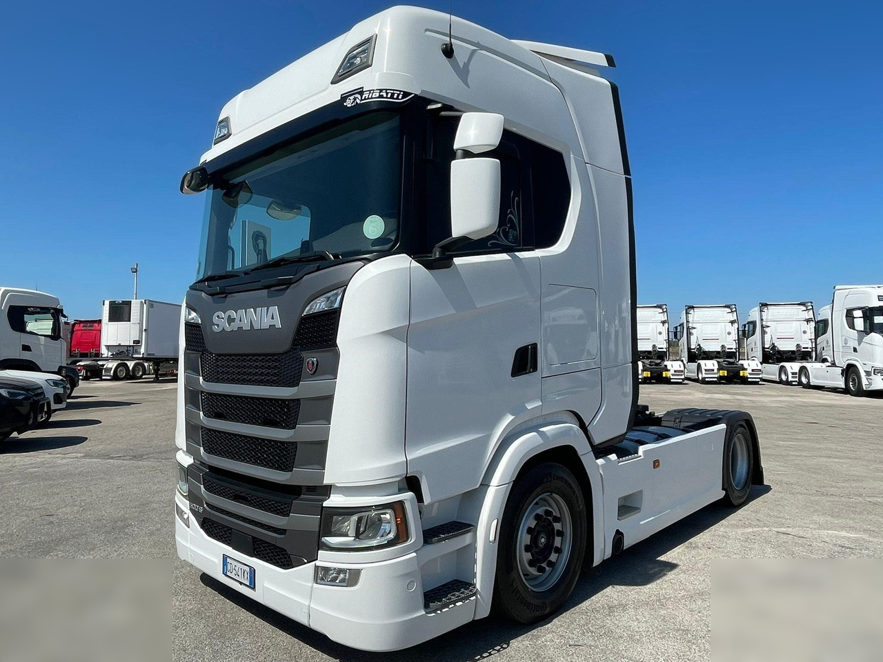SCANIA S500 - Nyergesvontató: 2 kép. SCANIA S500 - Nyergesvontató: 2 kép.