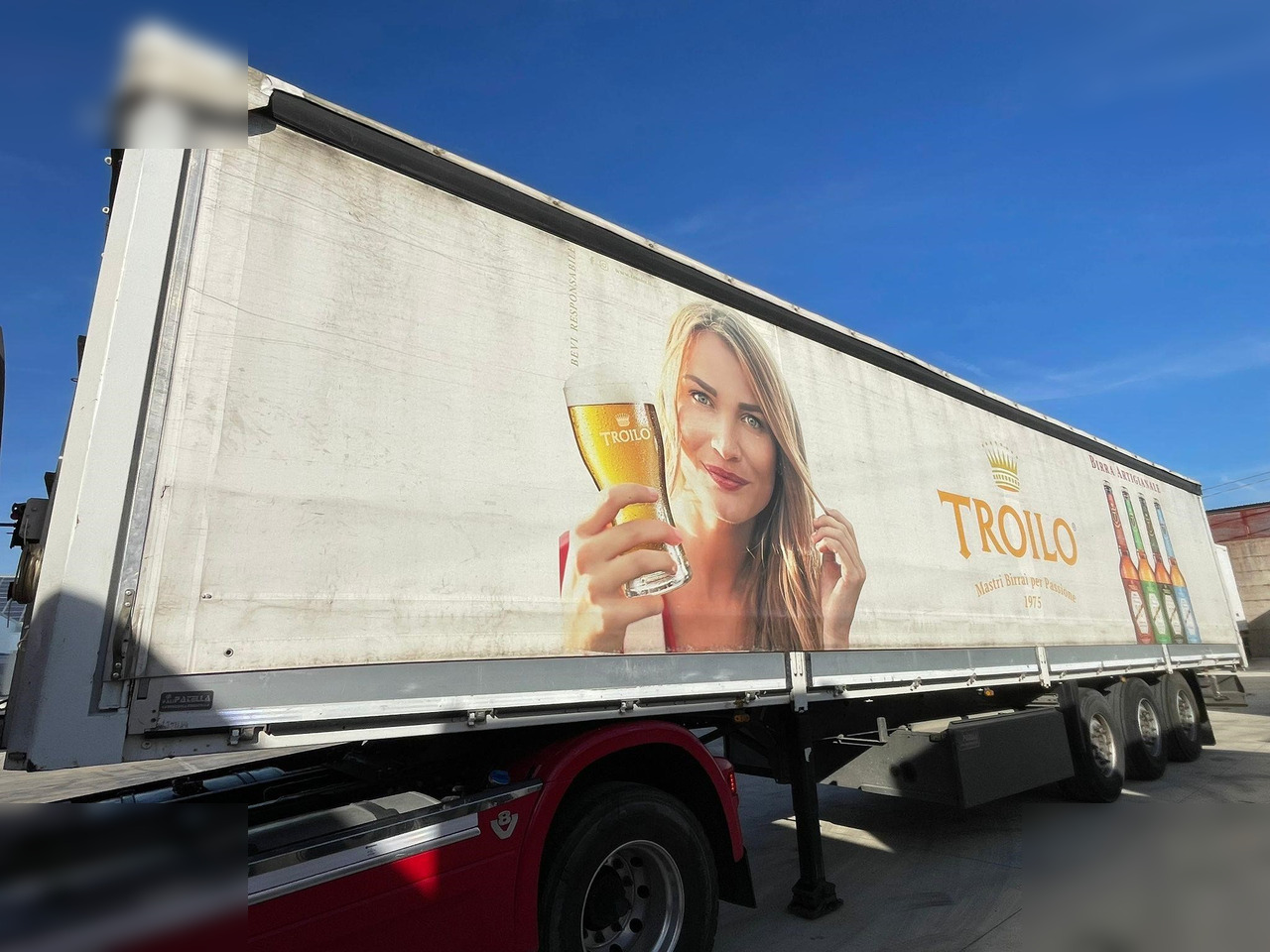 SCHMITZ CARGOBULL  - Ponyvás félpótkocsi: 3 kép. SCHMITZ CARGOBULL  - Ponyvás félpótkocsi: 3 kép.