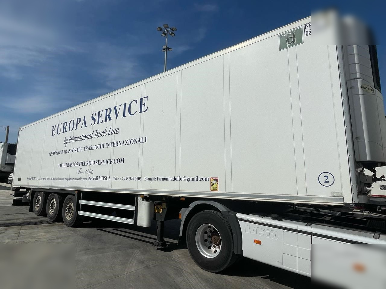 SCHMITZ CARGOBULL  - Félpótkocsi hűtős: 4 kép. SCHMITZ CARGOBULL  - Félpótkocsi hűtős: 4 kép.