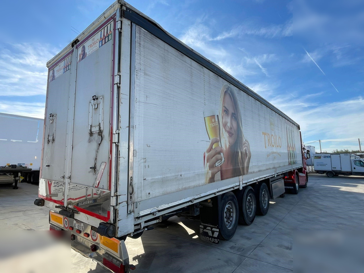 SCHMITZ CARGOBULL  - Ponyvás félpótkocsi: 5 kép. SCHMITZ CARGOBULL  - Ponyvás félpótkocsi: 5 kép.