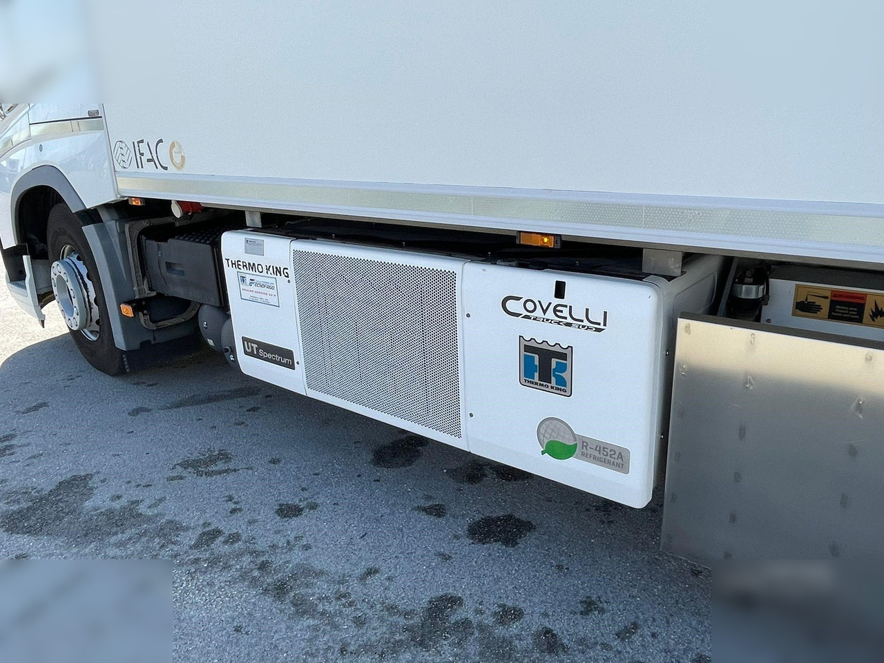 VOLVO FH500 - Hűtős teherautó: 4 kép. VOLVO FH500 - Hűtős teherautó: 4 kép.
