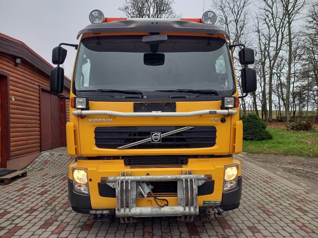 Volvo FE 240, 4x2, TIPPER, EURO 5 - Billenőplatós teherautó: 3 kép. Volvo FE 240, 4x2, TIPPER, EURO 5 - Billenőplatós teherautó: 3 kép.