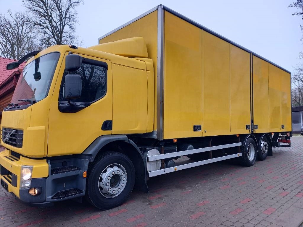 Volvo FE 6x2, SIDE OPENING, EURO5 - Dobozos felépítményű teherautó: 2 kép. Volvo FE 6x2, SIDE OPENING, EURO5 - Dobozos felépítményű teherautó: 2 kép.