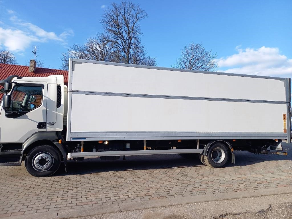 Volvo FL 280, 4x2 EURO 6 - Dobozos felépítményű teherautó: 5 kép. Volvo FL 280, 4x2 EURO 6 - Dobozos felépítményű teherautó: 5 kép.
