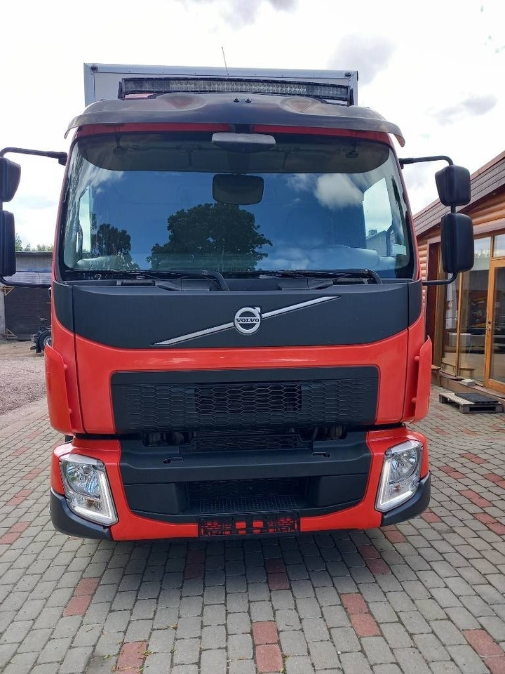 Volvo FL 280, 4x2, GW 16000KG, EURO 6 - Dobozos felépítményű teherautó: 2 kép. Volvo FL 280, 4x2, GW 16000KG, EURO 6 - Dobozos felépítményű teherautó: 2 kép.
