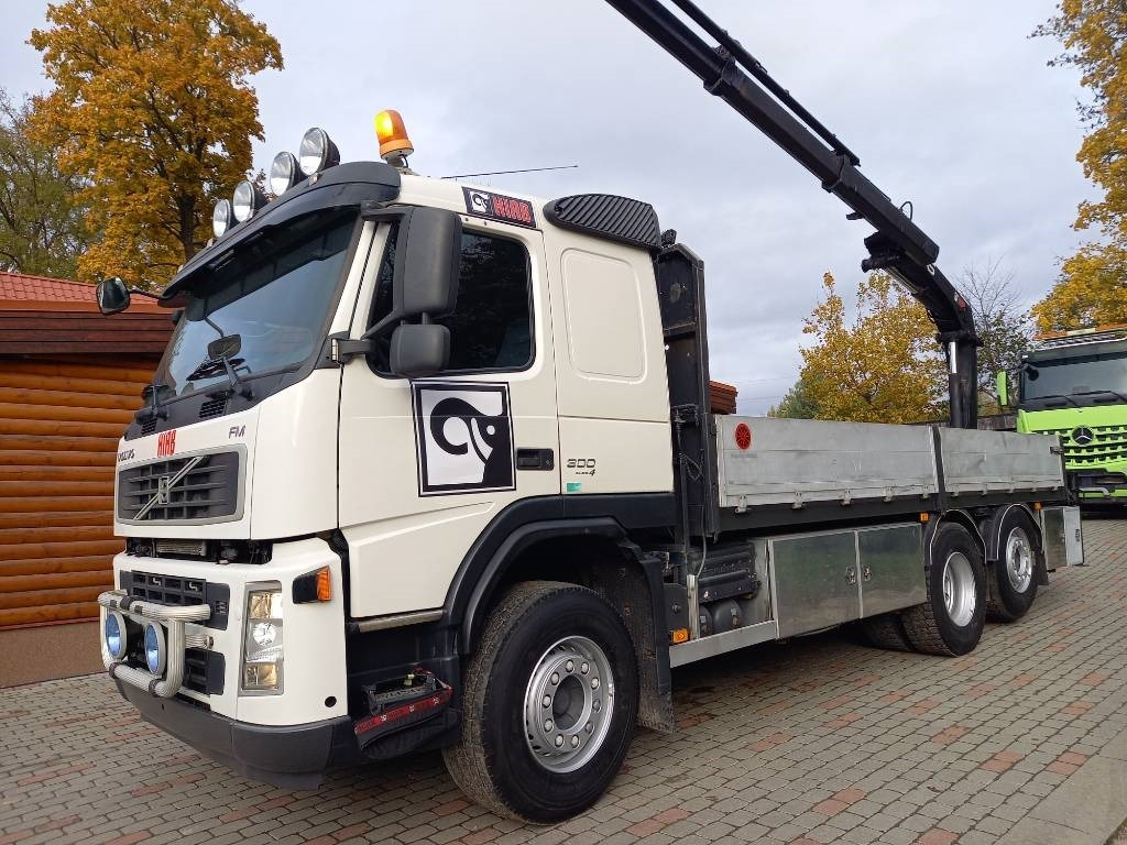 Volvo FM 300, 6x2, HIAB CRANE - Darus autó: 2 kép. Volvo FM 300, 6x2, HIAB CRANE - Darus autó: 2 kép.