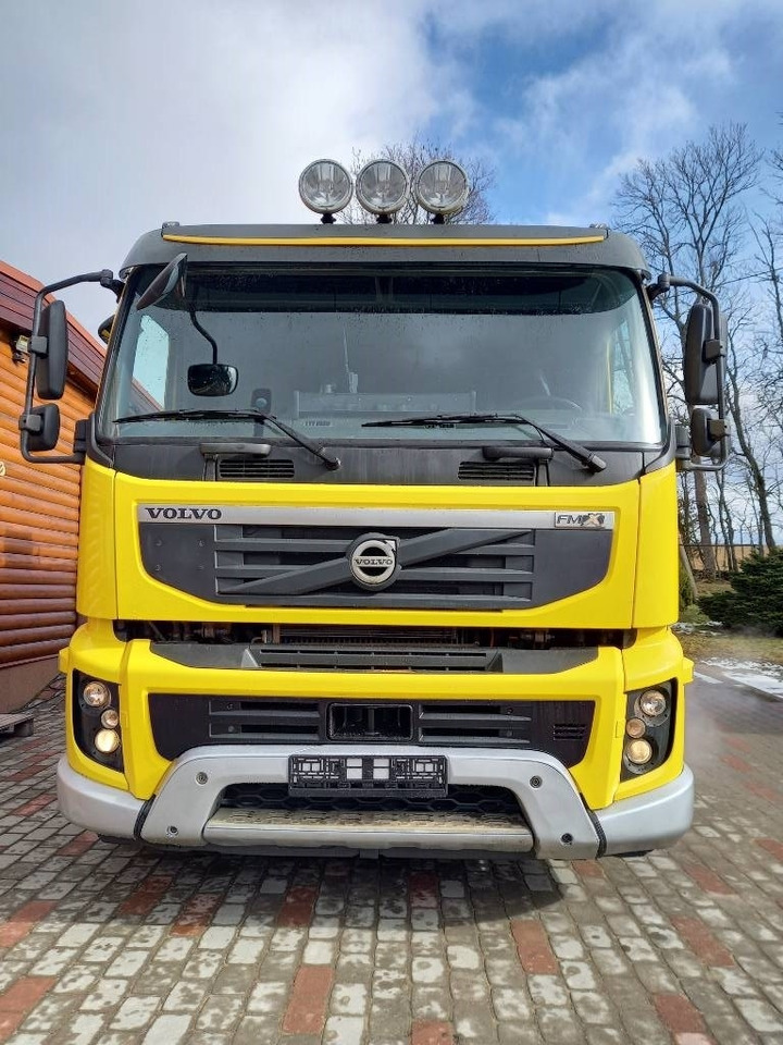 Volvo FMX 450, VACUUM - Szippantós autó: 2 kép. Volvo FMX 450, VACUUM - Szippantós autó: 2 kép.