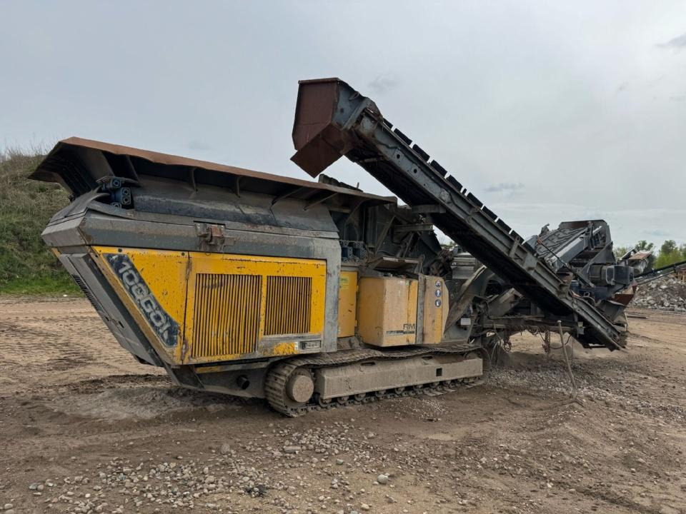 Rubble Master 1000 GO Mobile Brecher Anlage - Mobil törőgép: 2 kép. Rubble Master 1000 GO Mobile Brecher Anlage - Mobil törőgép: 2 kép.