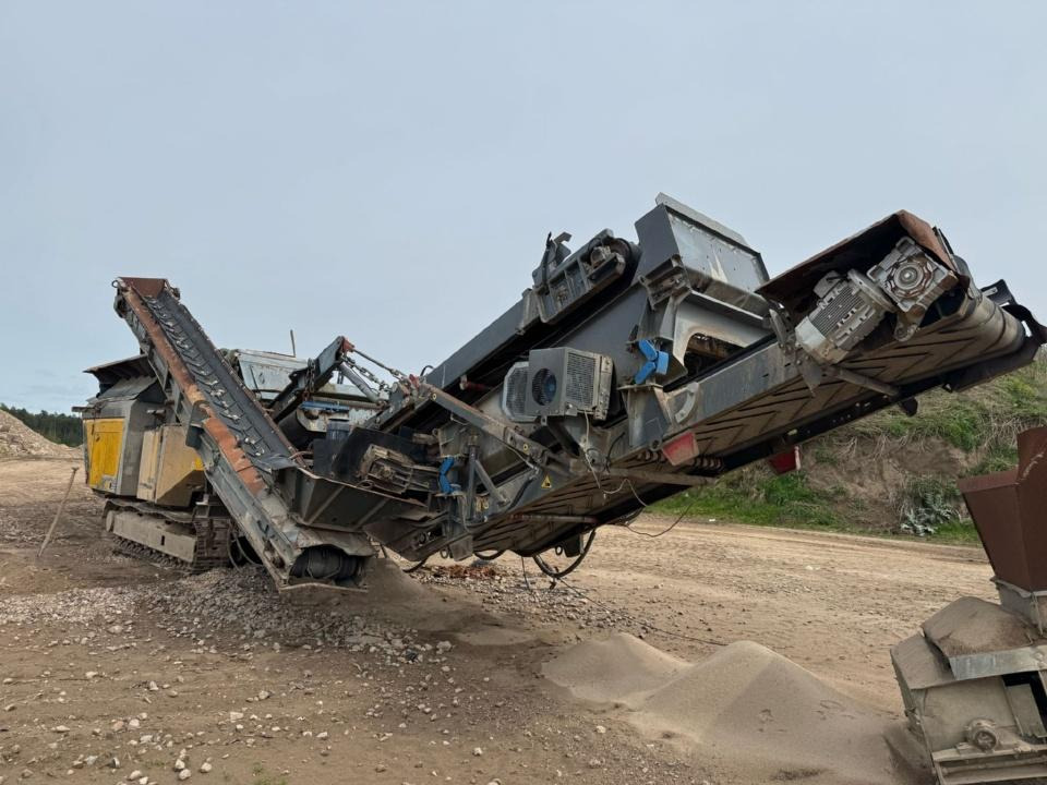 Rubble Master 1000 GO Mobile Brecher Anlage - Mobil törőgép: 1 kép. Rubble Master 1000 GO Mobile Brecher Anlage - Mobil törőgép: 1 kép.
