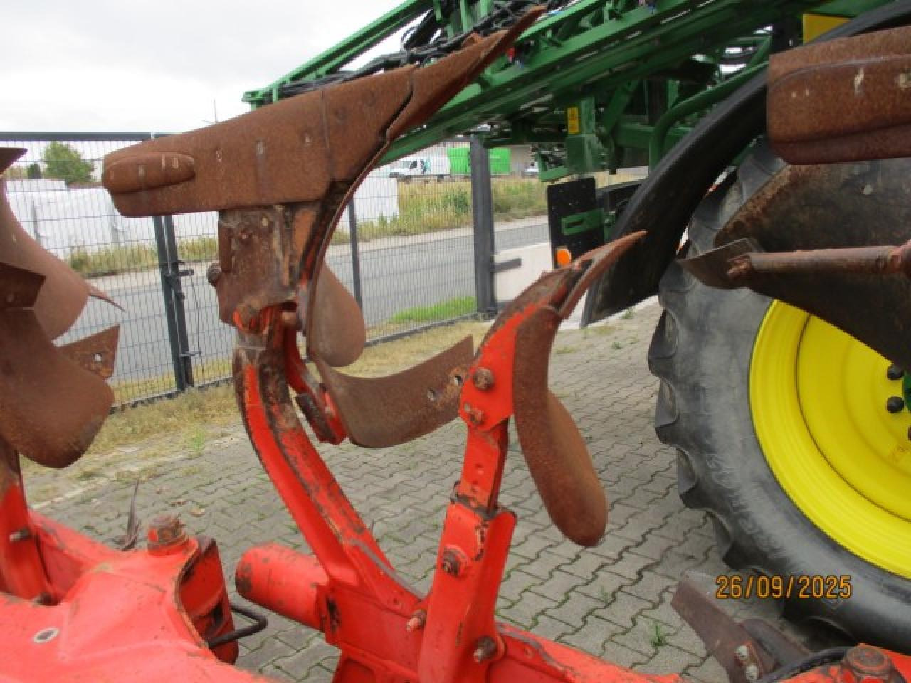 Kuhn Varimaster 152 NSH - Eke: 3 kép. Kuhn Varimaster 152 NSH - Eke: 3 kép.