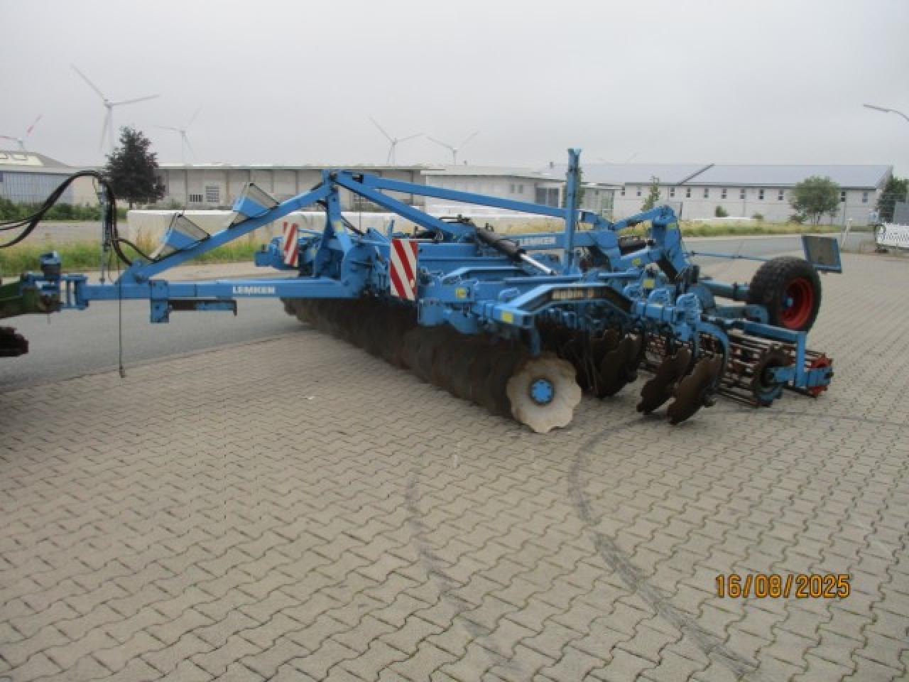 Lemken Rubin 9 500 KUEA - Tárcsás borona: 3 kép. Lemken Rubin 9 500 KUEA - Tárcsás borona: 3 kép.