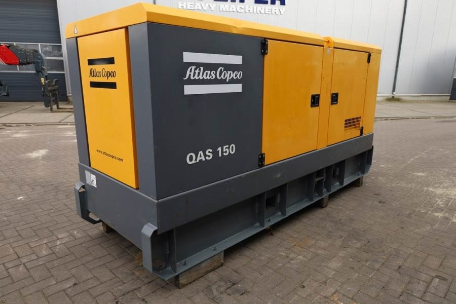 Atlas Copco QAS 150 Diesel, 150KVA * Non Working * - Áramfejlesztő: 2 kép. Atlas Copco QAS 150 Diesel, 150KVA * Non Working * - Áramfejlesztő: 2 kép.