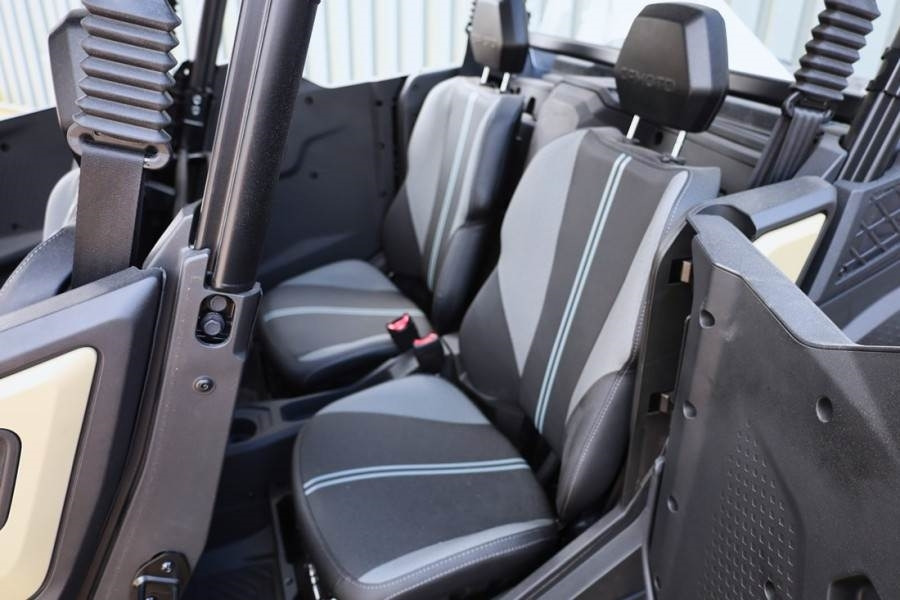 ATV/ Quad CFMoto ZFORCE 950 Sport V4 4x4 independant suspension, LE: 12 kép.