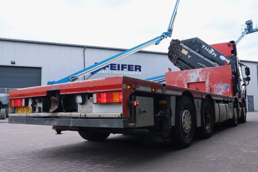 DAF CF85 With HMF 85t/m Crane Dutch Registration, HMF - Terepjáró autódaru: 2 kép. DAF CF85 With HMF 85t/m Crane Dutch Registration, HMF - Terepjáró autódaru: 2 kép.