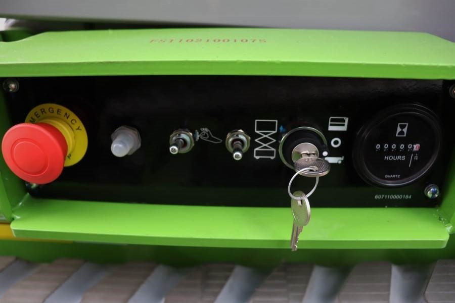 Fronteq FS0610T CE Declaration, 6.7m Working Heigh - Ollós emelő: 5 kép. Fronteq FS0610T CE Declaration, 6.7m Working Heigh - Ollós emelő: 5 kép.