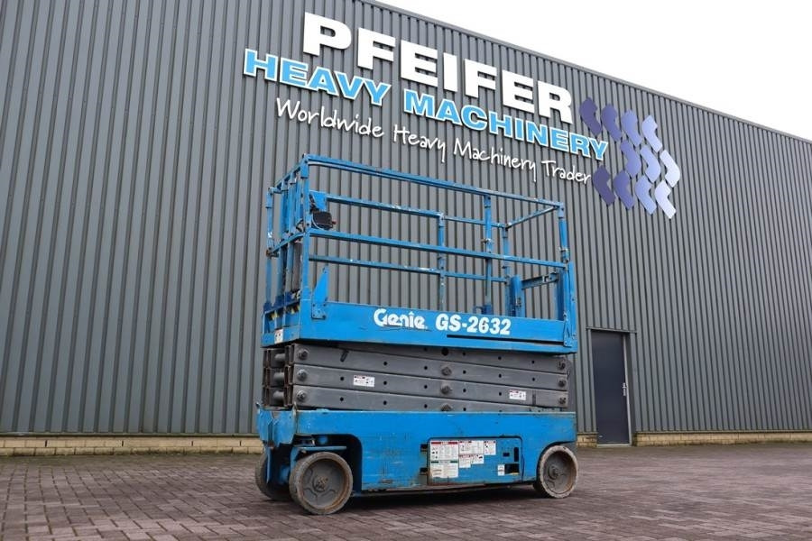 Genie GS2632 Electric, Working Height 10m, 227kg Capacit - Ollós emelő: 1 kép. Genie GS2632 Electric, Working Height 10m, 227kg Capacit - Ollós emelő: 1 kép.