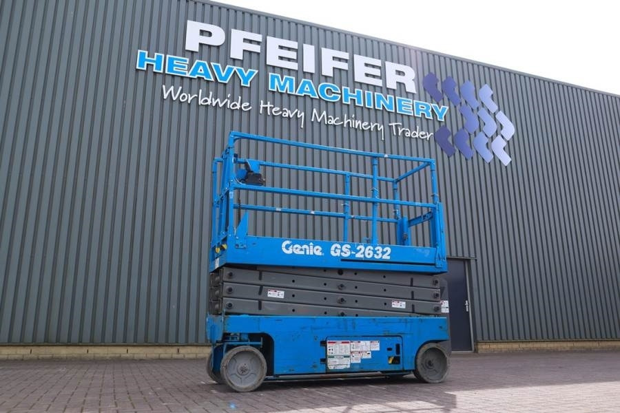 Genie GS2632 Electric, Working Height 10m, 227kg Capacit - Ollós emelő: 1 kép. Genie GS2632 Electric, Working Height 10m, 227kg Capacit - Ollós emelő: 1 kép.